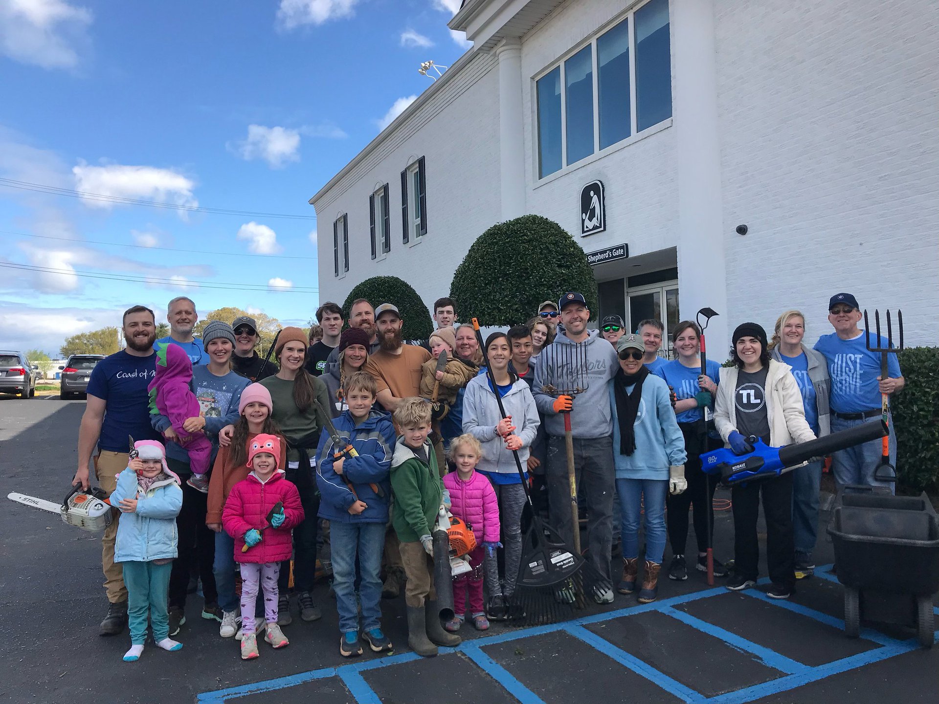 Taylors Campus Serving at Miracle Hill