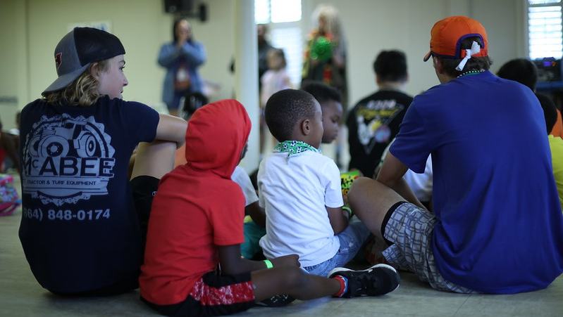 Students on mission trip to allendale