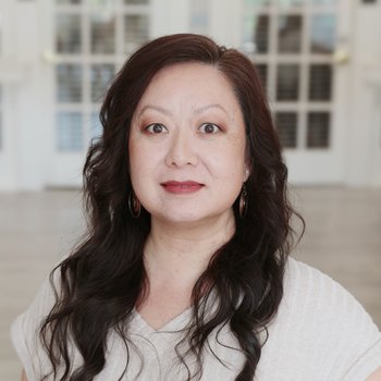 Lia Ravelo Updated Staff Photo