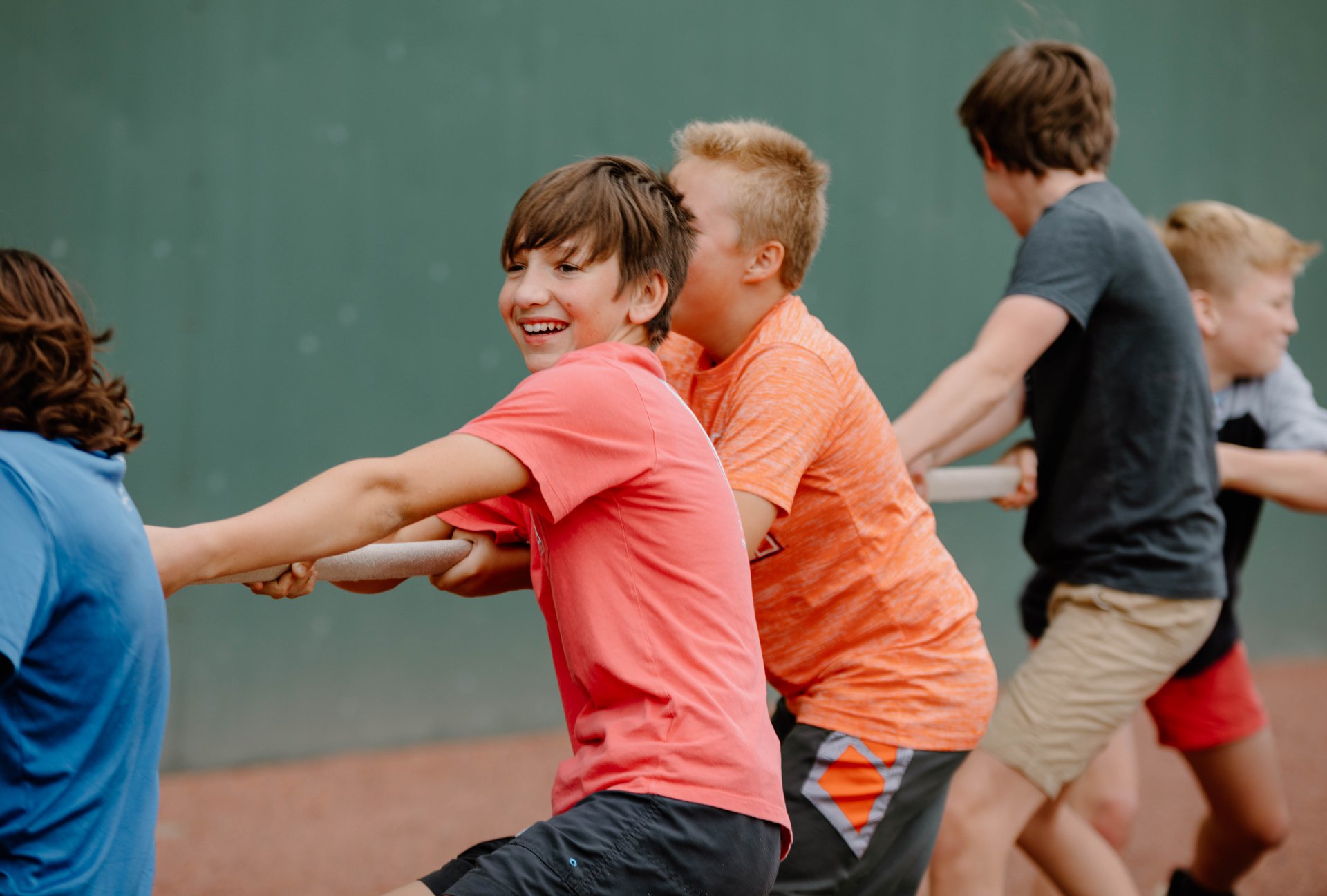 Students Fallstar Tug of War