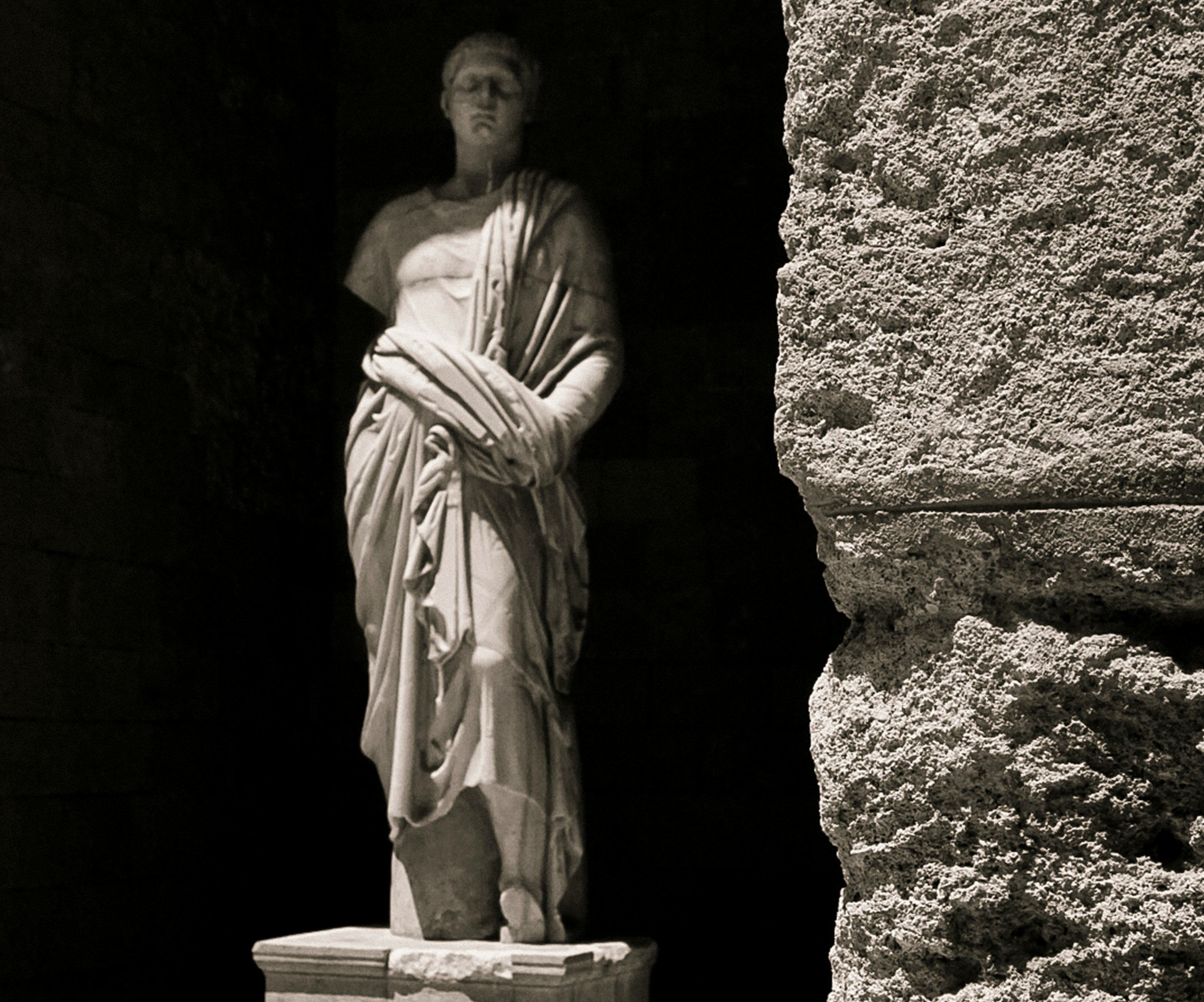 1 Corinthians Statue